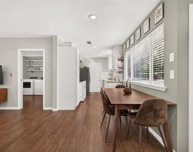 5454 Creekbend Drive - Photo Thumbnail 15