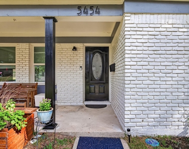 5454 Creekbend Drive - Photo Thumbnail 1