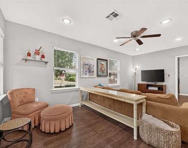 5454 Creekbend Drive - Photo Thumbnail 4
