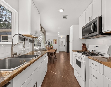 5454 Creekbend Drive - Photo Thumbnail 25