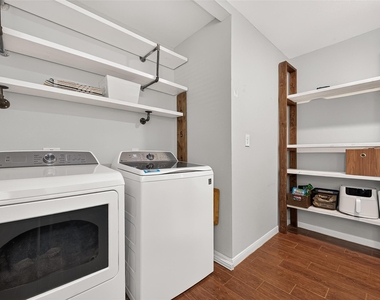 5454 Creekbend Drive - Photo Thumbnail 41