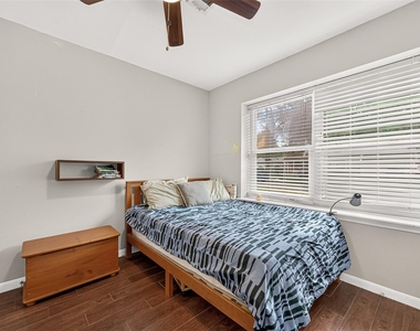 5454 Creekbend Drive - Photo Thumbnail 34