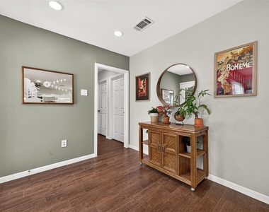 5454 Creekbend Drive - Photo Thumbnail 12