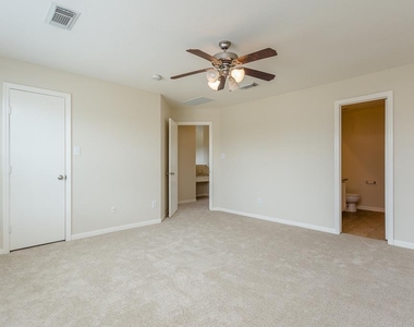 8438 Resada Park Lane - Photo Thumbnail 21