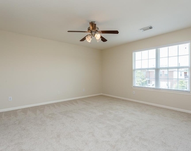 8438 Resada Park Lane - Photo Thumbnail 20