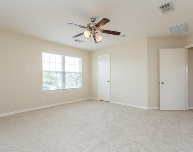8438 Resada Park Lane - Photo Thumbnail 22