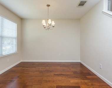 8438 Resada Park Lane - Photo Thumbnail 4