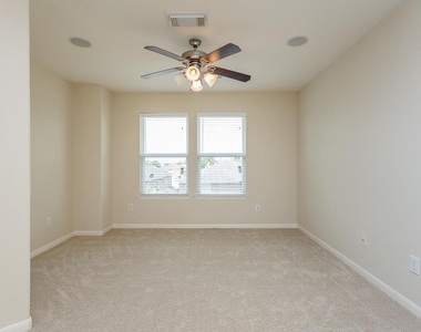 8438 Resada Park Lane - Photo Thumbnail 16