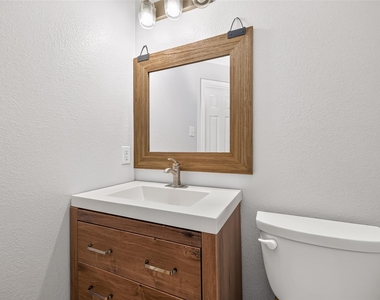 20151 Pioneer Ridge Drive - Photo Thumbnail 20
