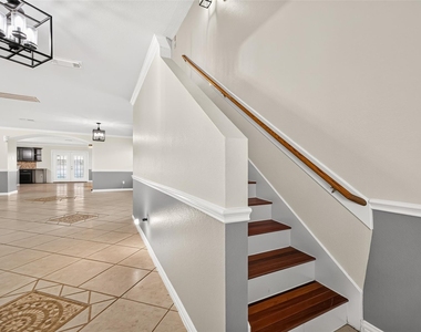 20151 Pioneer Ridge Drive - Photo Thumbnail 2