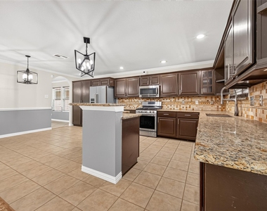 20151 Pioneer Ridge Drive - Photo Thumbnail 14