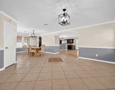 20151 Pioneer Ridge Drive - Photo Thumbnail 4