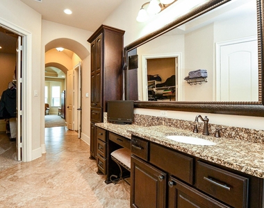 29011 Concan Crossing Court - Photo Thumbnail 12