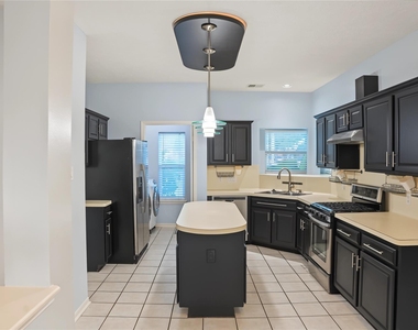 3603 Wild Berry Court - Photo Thumbnail 9