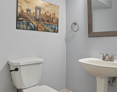 3603 Wild Berry Court - Photo Thumbnail 17