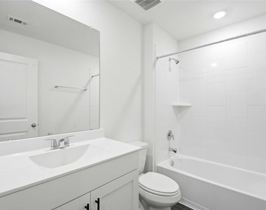 3014 Liams Tower Ln - Photo Thumbnail 10
