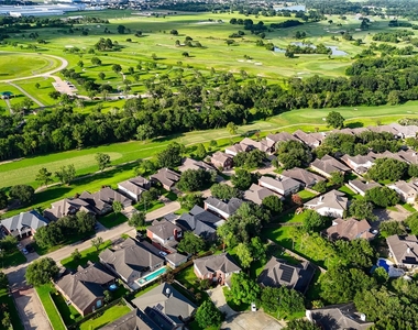 3211 Hickory Grove Lane - Photo Thumbnail 3