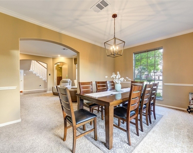 3211 Hickory Grove Lane - Photo Thumbnail 15