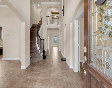 18607 Pelham Grove Lane - Photo Thumbnail 3