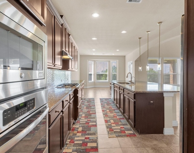 18607 Pelham Grove Lane - Photo Thumbnail 12