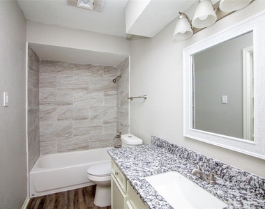 102 Sue Lane - Photo Thumbnail 13
