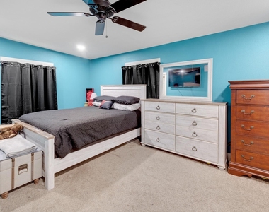 4409 Avenue K - Photo Thumbnail 19