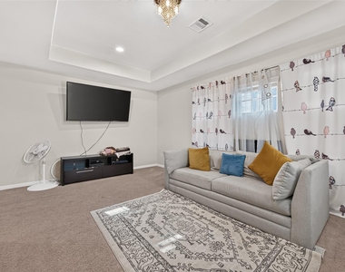 21602 Crainfeld Drive - Photo Thumbnail 40