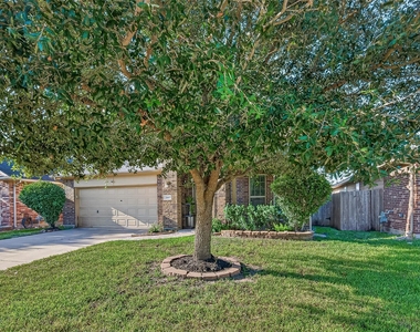 21602 Crainfeld Drive - Photo Thumbnail 3