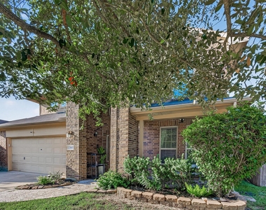 21602 Crainfeld Drive - Photo Thumbnail 4