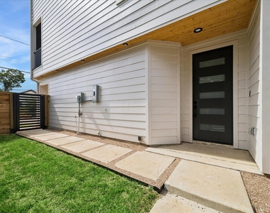 1220 Gregg Street - Photo Thumbnail 28