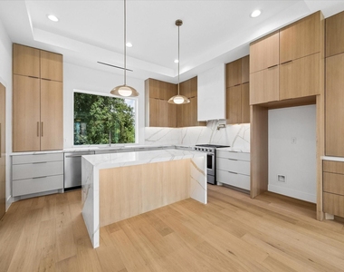 1220 Gregg Street - Photo Thumbnail 1