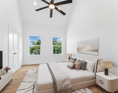 1220 Gregg Street - Photo Thumbnail 10