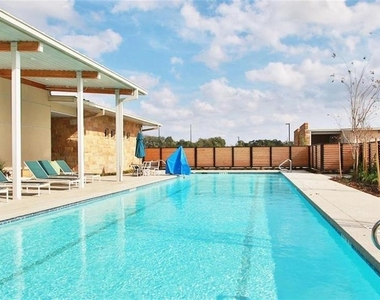 9806 Starry Night Lane - Photo Thumbnail 46