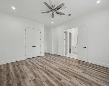 5734 White Magnolia Street - Photo Thumbnail 14