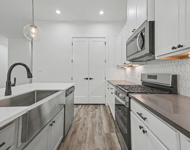 5734 White Magnolia Street - Photo Thumbnail 7