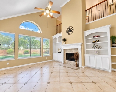 2610 Parkbriar Lane - Photo Thumbnail 3