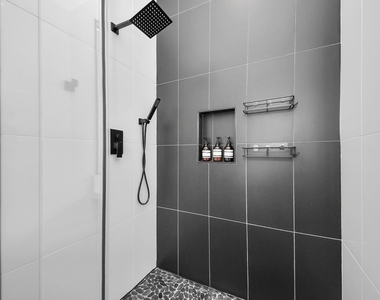 830 E 40th Street - Photo Thumbnail 40