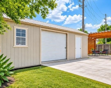 22922 Banquo Drive - Photo Thumbnail 17