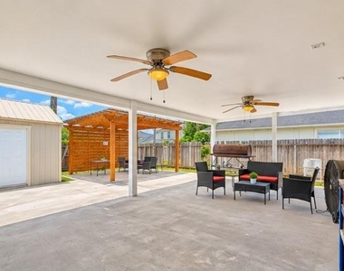 22922 Banquo Drive - Photo Thumbnail 16