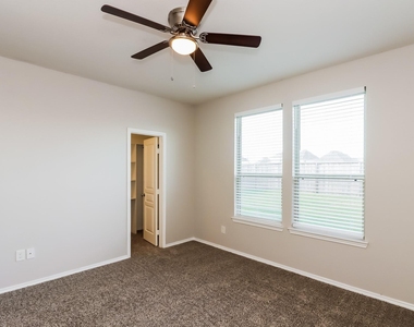 24114 Silver Sunset Lane - Photo Thumbnail 6