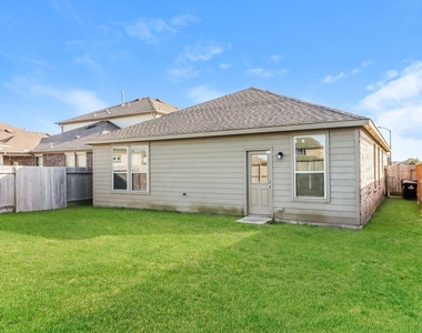 24114 Silver Sunset Lane - Photo Thumbnail 13