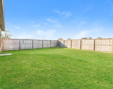 24114 Silver Sunset Lane - Photo Thumbnail 14