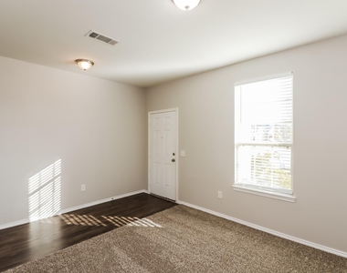 24114 Silver Sunset Lane - Photo Thumbnail 9