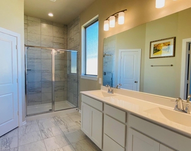 4715 Purple Fountain Drive - Photo Thumbnail 10