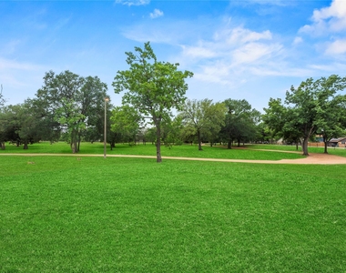 2411 Jitterbug Lane - Photo Thumbnail 26