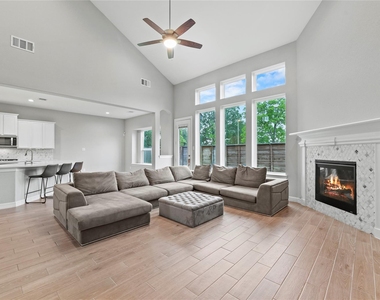 2411 Jitterbug Lane - Photo Thumbnail 4