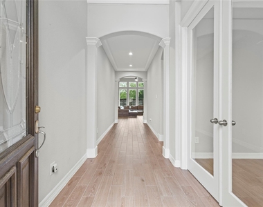 2411 Jitterbug Lane - Photo Thumbnail 2