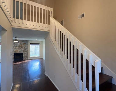7402 Wood Bluff Boulevard - Photo Thumbnail 8