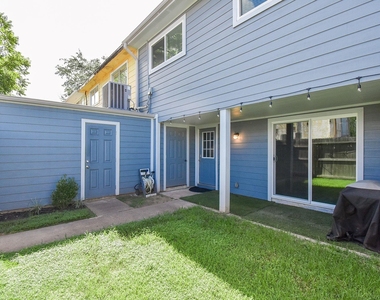 207 Granberry Street - Photo Thumbnail 44