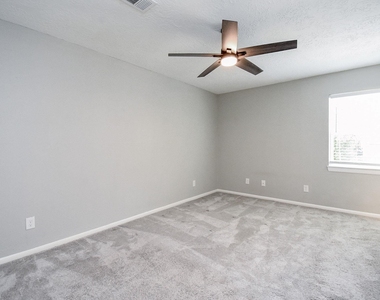 207 Granberry Street - Photo Thumbnail 33